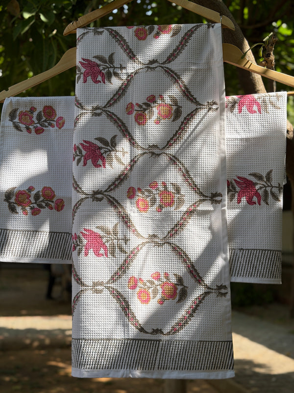 AmarBagh Waffle Cotton Bath Towel