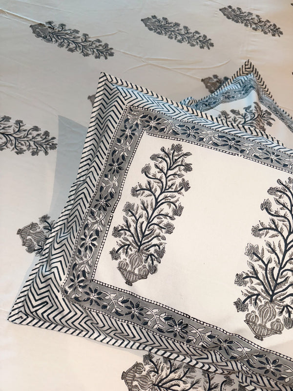 JAIPURI PREMIUM COTTON BEDSHEET WITH MARIGOLD VINE MOTIFS - newkasa